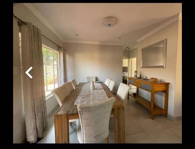 3 BEDROOM TOWNHOUSE FOR SALE IN ELDORAIGNE